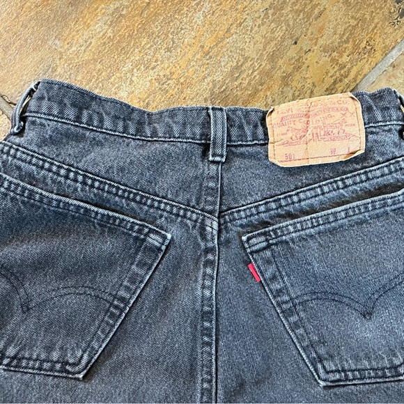 🍃💕Vintage Levi’s 501 Black Buttonfly Denim Jeans Size 28x34 (Fits Small 26”W) - Picture 12 of 15